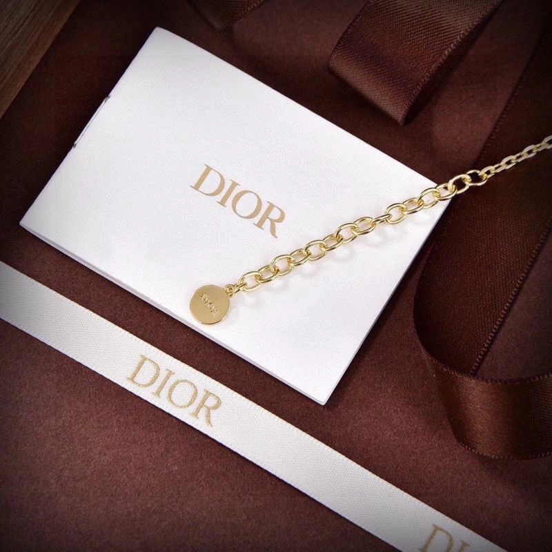 Classic Christian Dior Bracelets 235686