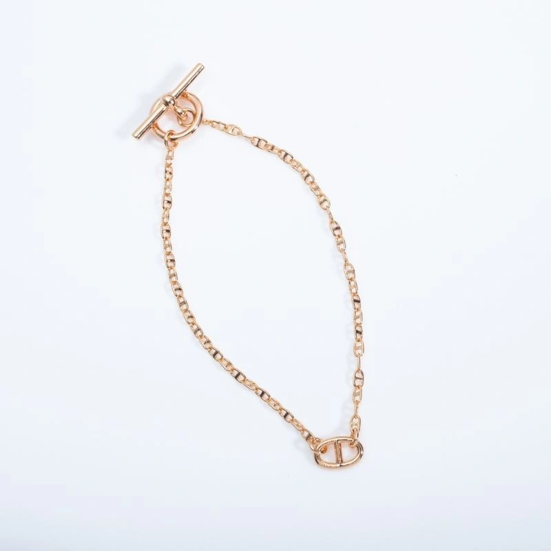 Supportive Christian Dior Bracelets 235679