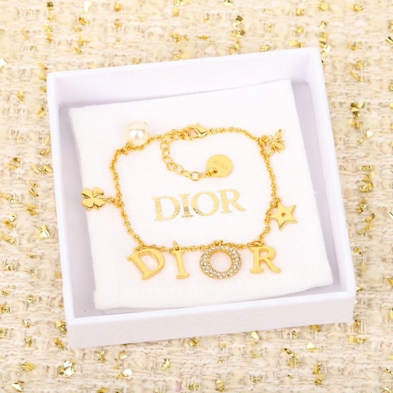 Classic Christian Dior Bracelets 235669