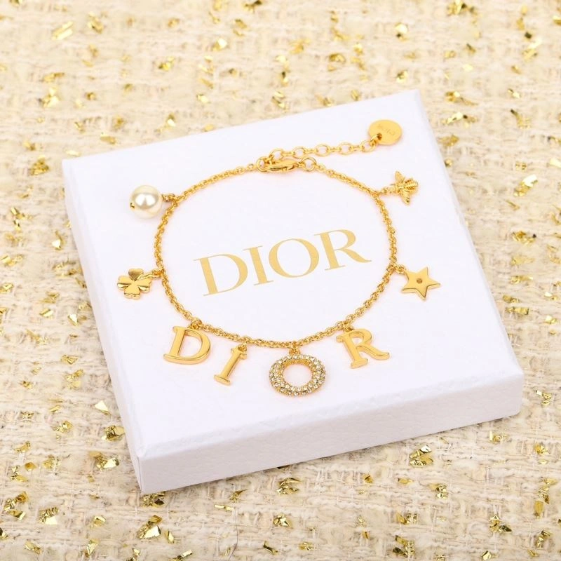 Classic Christian Dior Bracelets 235669