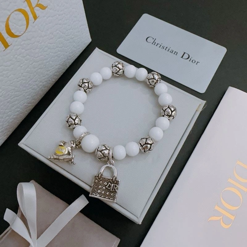 HighQuality Christian Dior Bracelets 235653