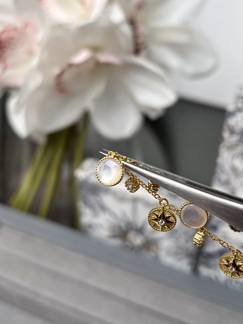 FashionForward Christian Dior Bracelets 235631