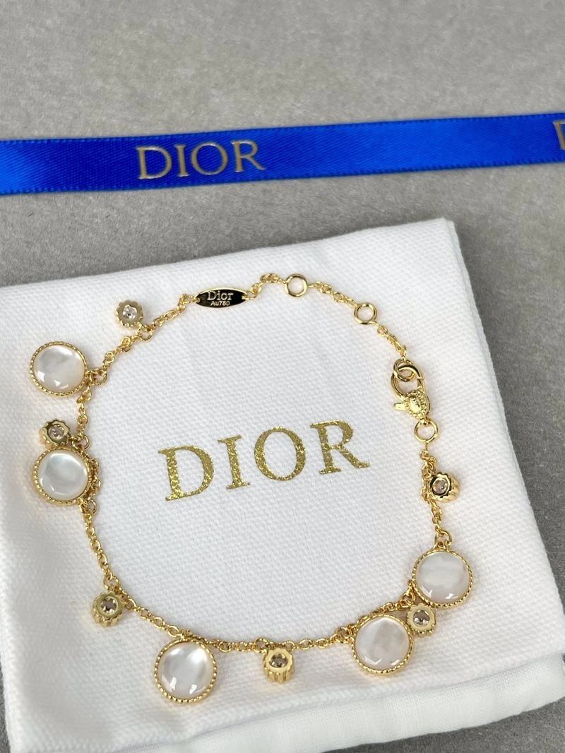 FashionForward Christian Dior Bracelets 235631