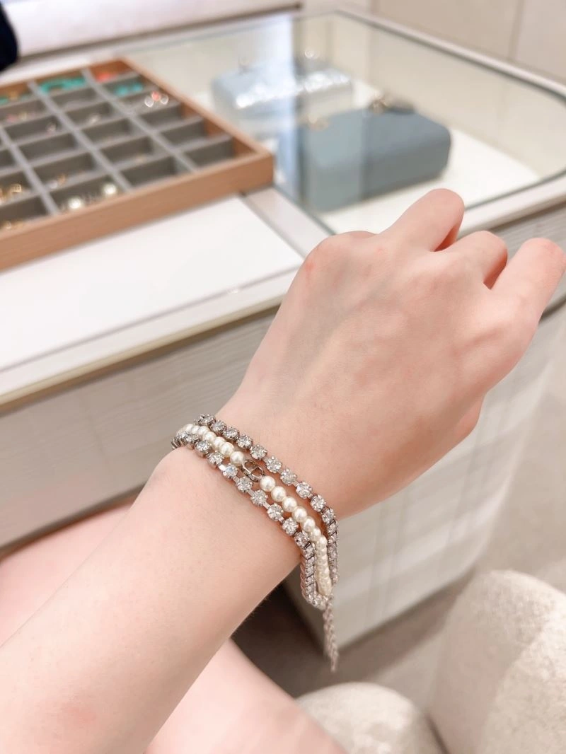 Christian Dior Bracelets Comfortable 235629