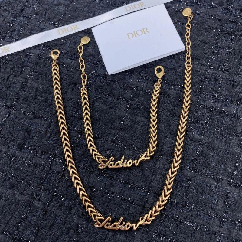 Christian Dior Bracelets Resilient 235544