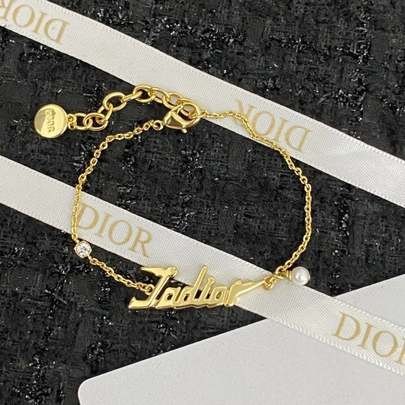 Sophisticated Christian Dior Bracelets 235432
