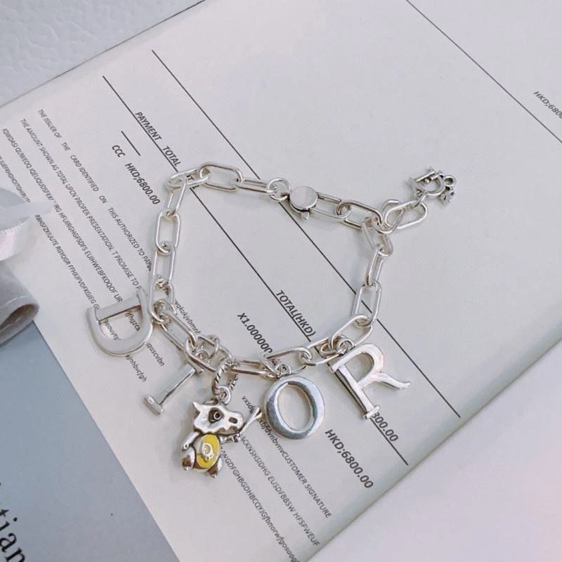 Sleek Christian Dior Bracelets 235385