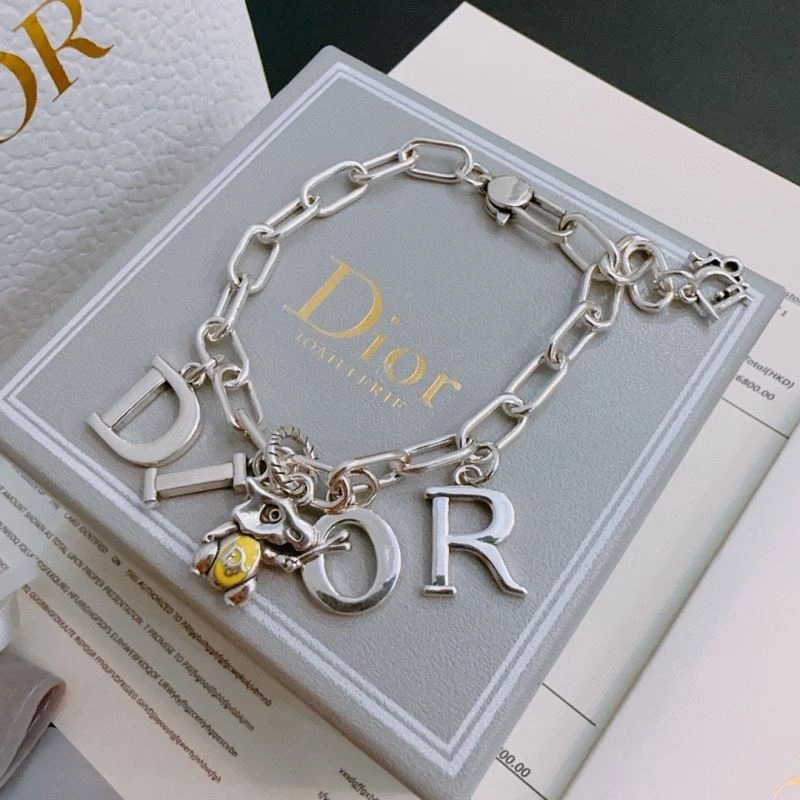 Sleek Christian Dior Bracelets 235385
