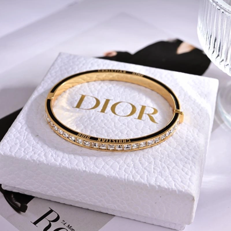 SmoothTexture Christian Dior Bracelets 235378