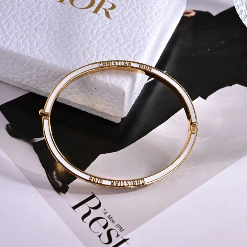 SmoothTexture Christian Dior Bracelets 235378