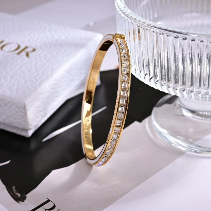 SmoothTexture Christian Dior Bracelets 235378
