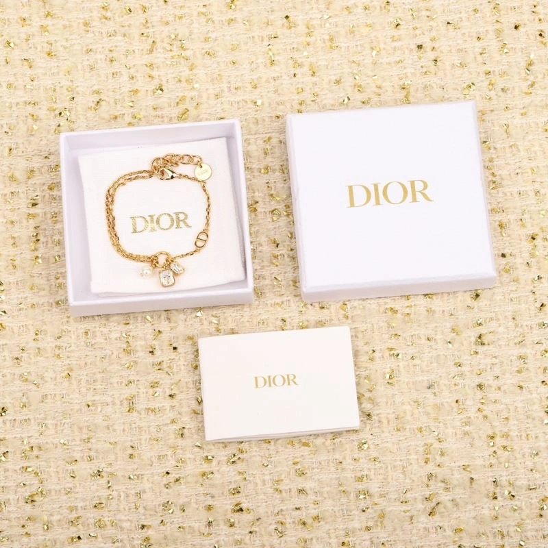 Tailored Christian Dior Bracelets 235364