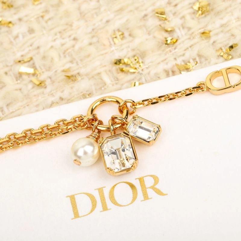 Tailored Christian Dior Bracelets 235364