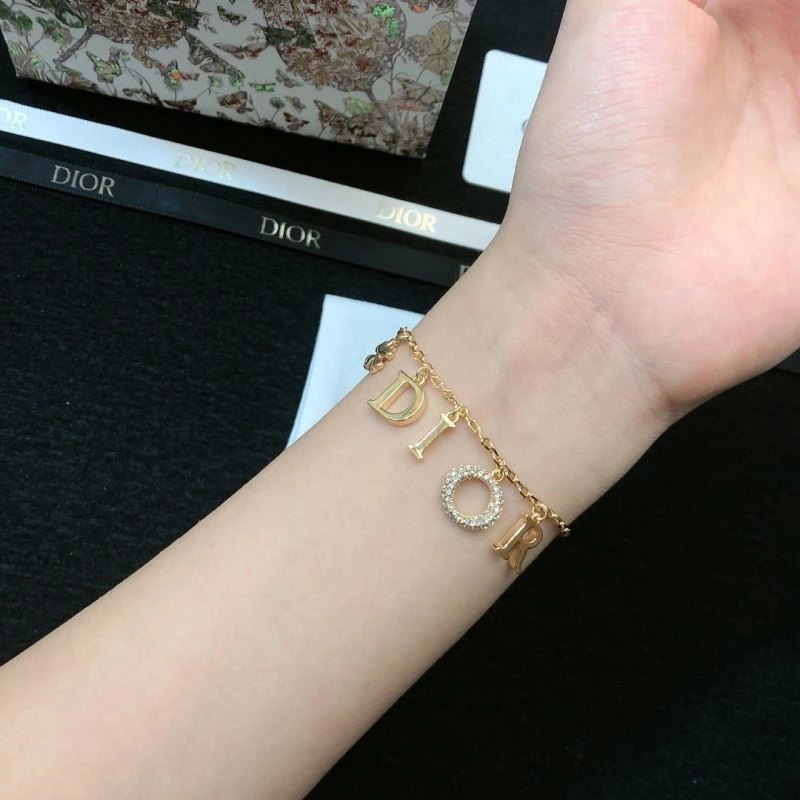 NewStyle Christian Dior Bracelets 235351