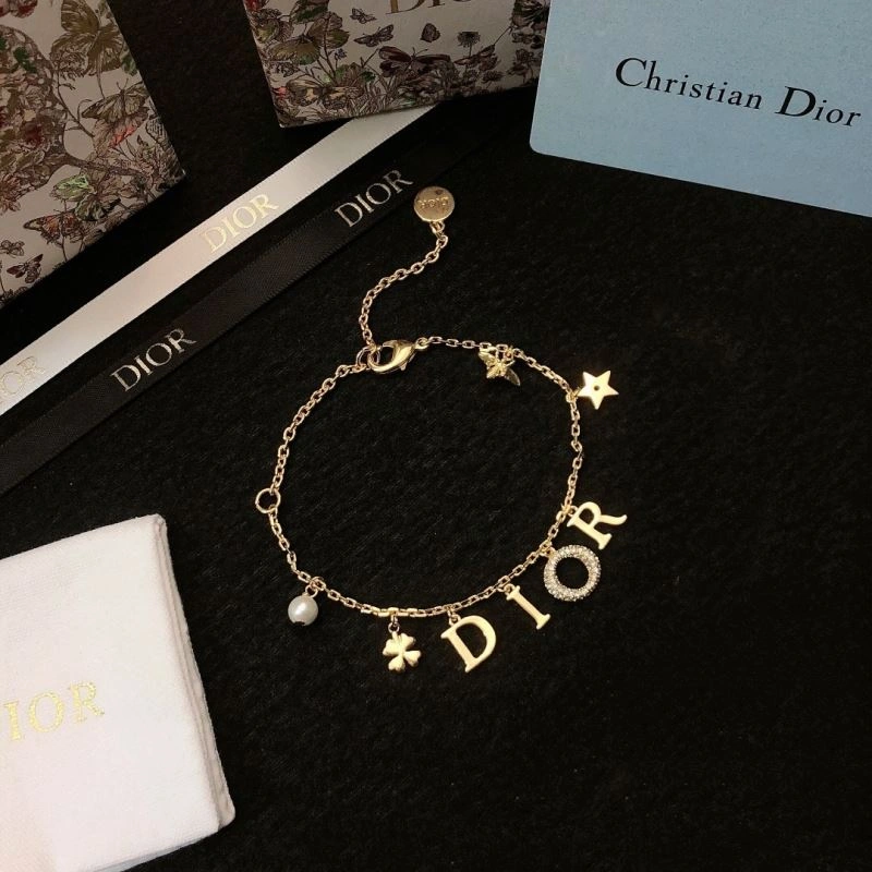 NewStyle Christian Dior Bracelets 235351