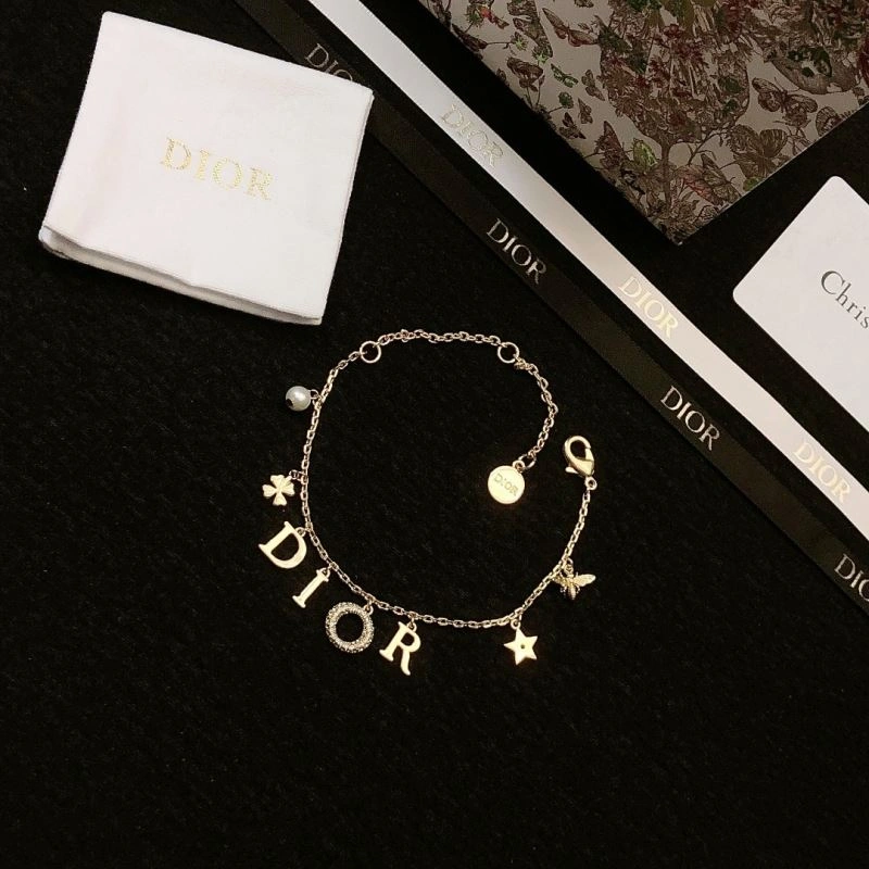 NewStyle Christian Dior Bracelets 235351