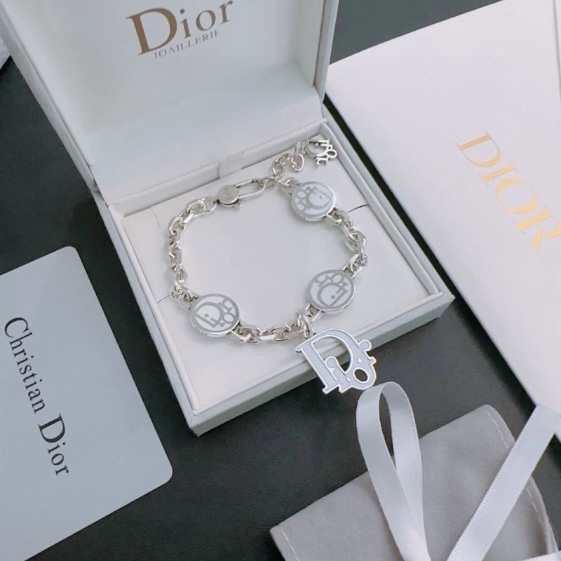 Contemporary Christian Dior Bracelets 235163