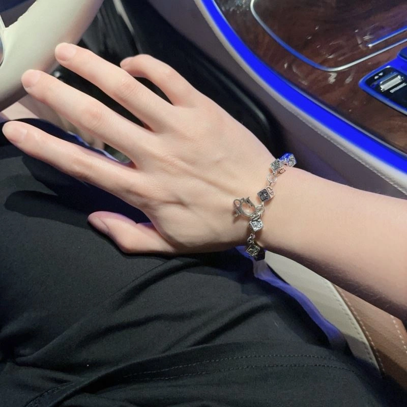 Casual Christian Dior Bracelets 235162