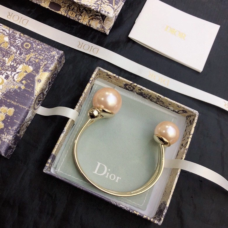 EyeCatching Christian Dior Bracelets 235169