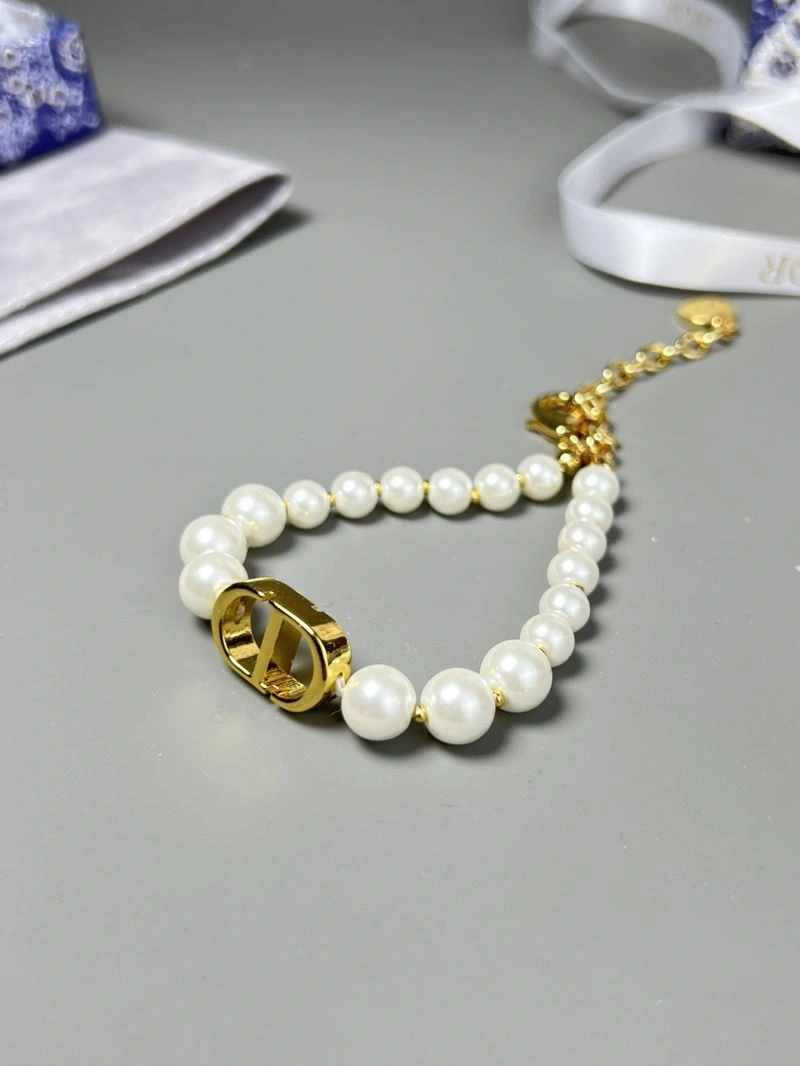 HighQuality Christian Dior Bracelets 235170
