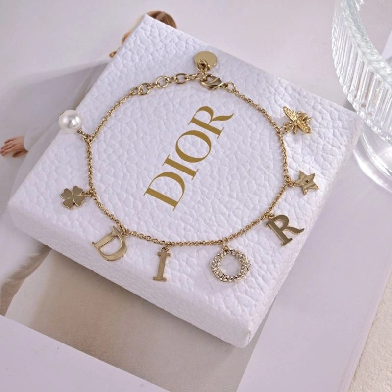 Refined Christian Dior Bracelets 235159