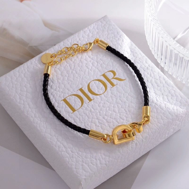 Effortless Christian Dior Bracelets 235222