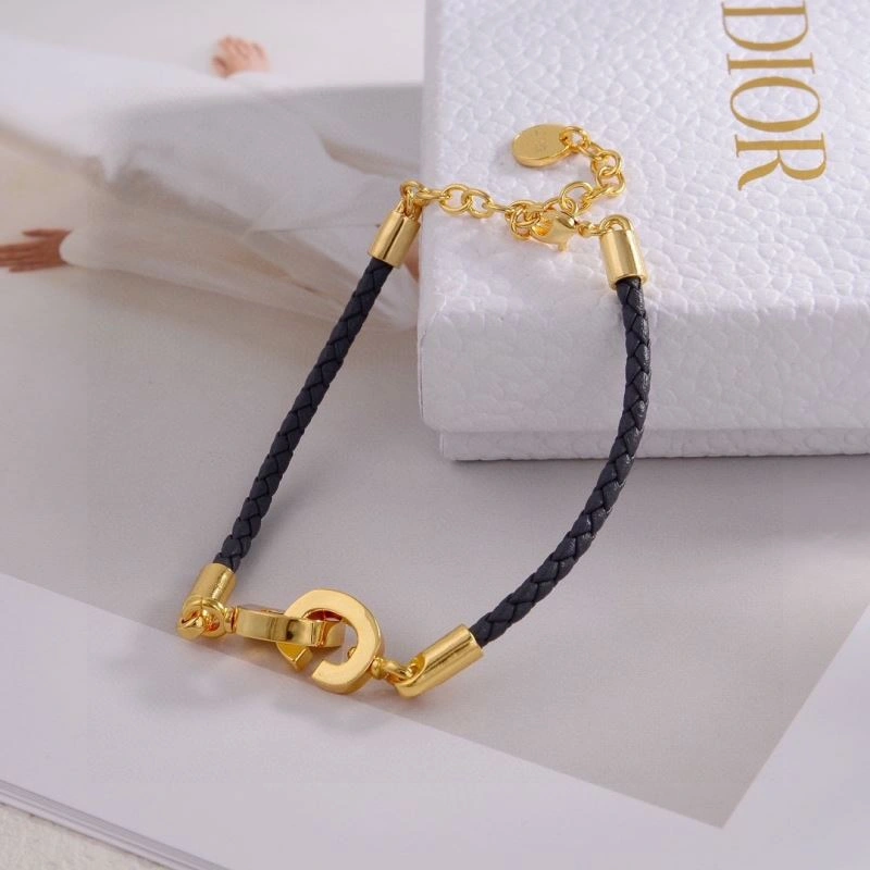Effortless Christian Dior Bracelets 235222
