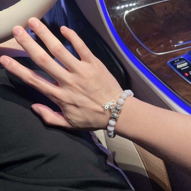 Trendy Christian Dior Bracelets 235145