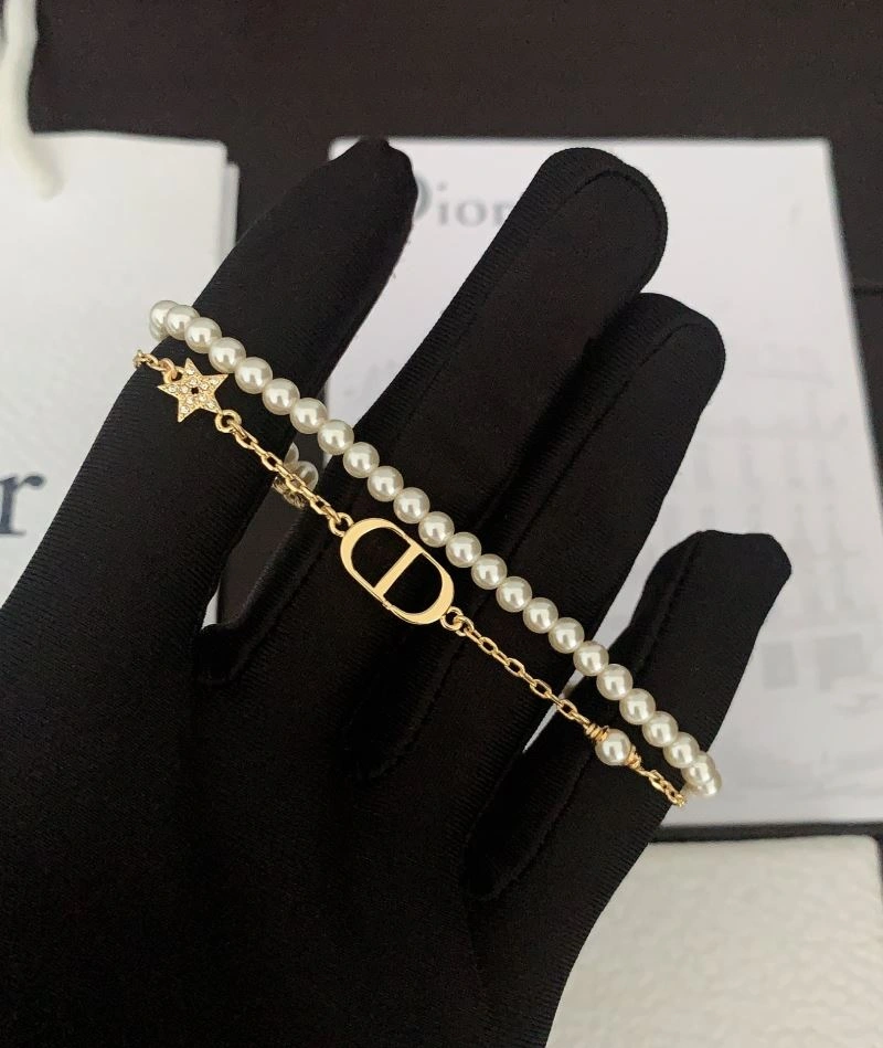 Modern Christian Dior Bracelets 235147