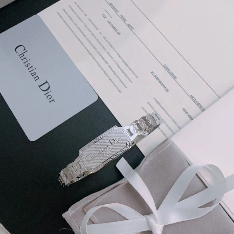 FashionForward Christian Dior Bracelets 235167