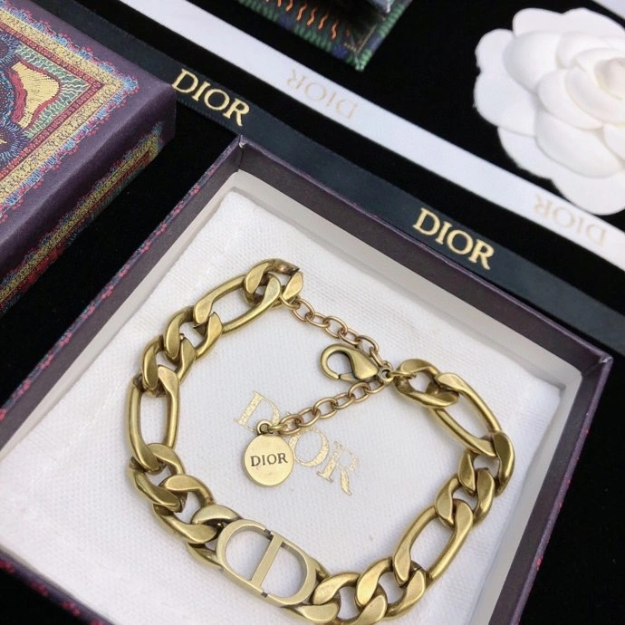 Bold Christian Dior Bracelets 235285