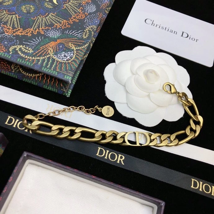 Bold Christian Dior Bracelets 235285