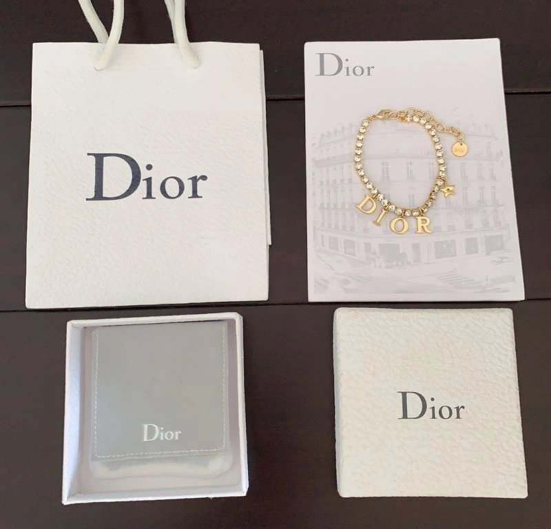 MultiPurpose Christian Dior Bracelets 235118