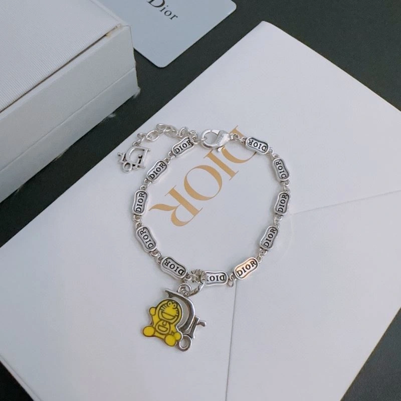 StreetReady Christian Dior Bracelets 235126