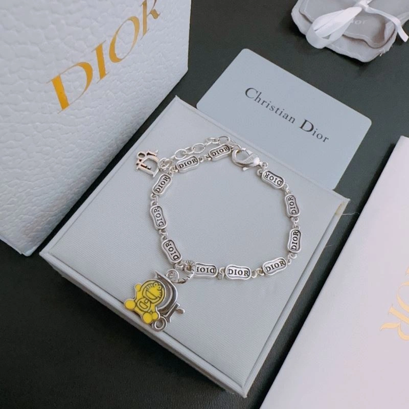 StreetReady Christian Dior Bracelets 235126