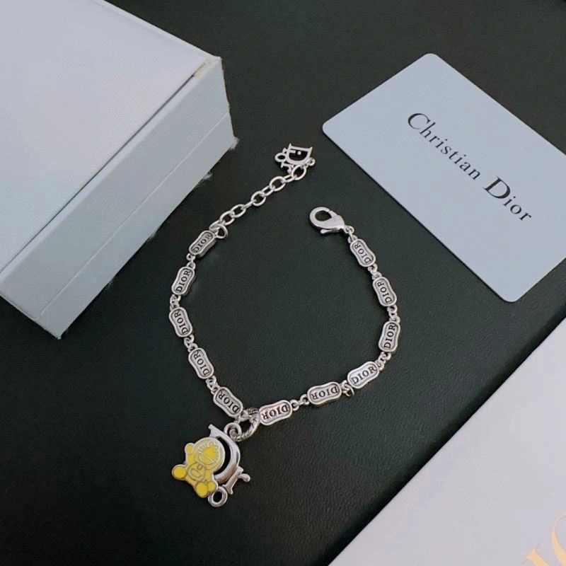 StreetReady Christian Dior Bracelets 235126