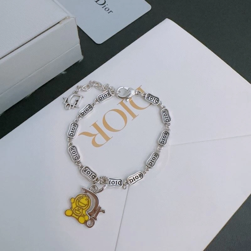 StreetReady Christian Dior Bracelets 235126