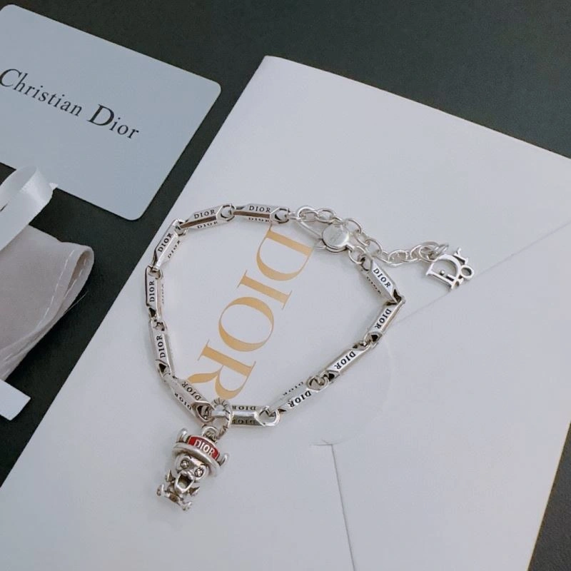 QuickDry Christian Dior Bracelets 235122