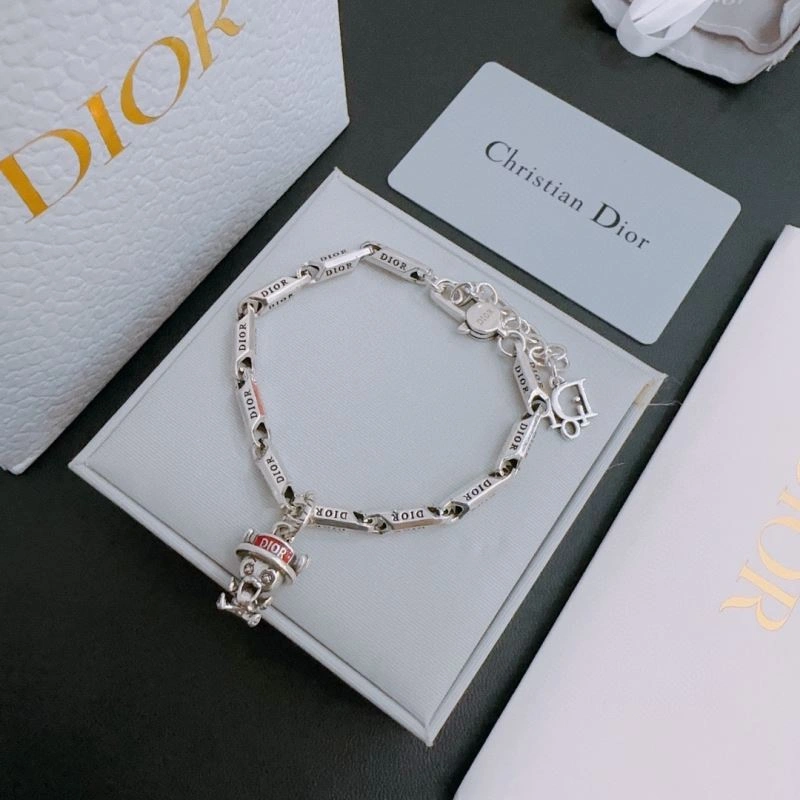 QuickDry Christian Dior Bracelets 235122