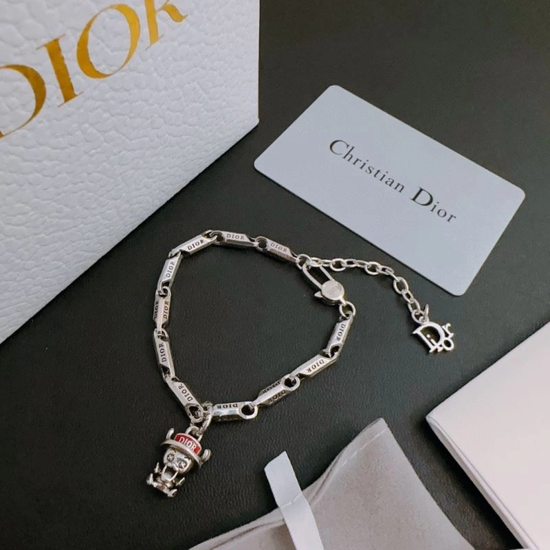 QuickDry Christian Dior Bracelets 235122