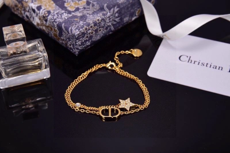Stretchable Christian Dior Bracelets 235137