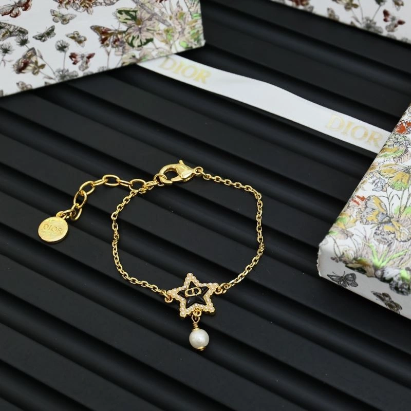 EyeCatching Christian Dior Bracelets 235120