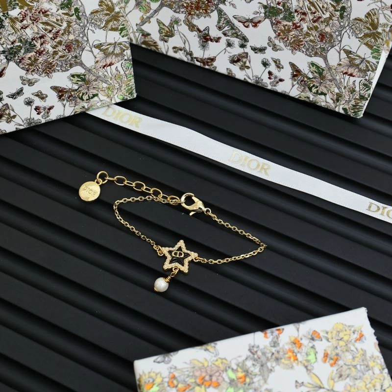 EyeCatching Christian Dior Bracelets 235120