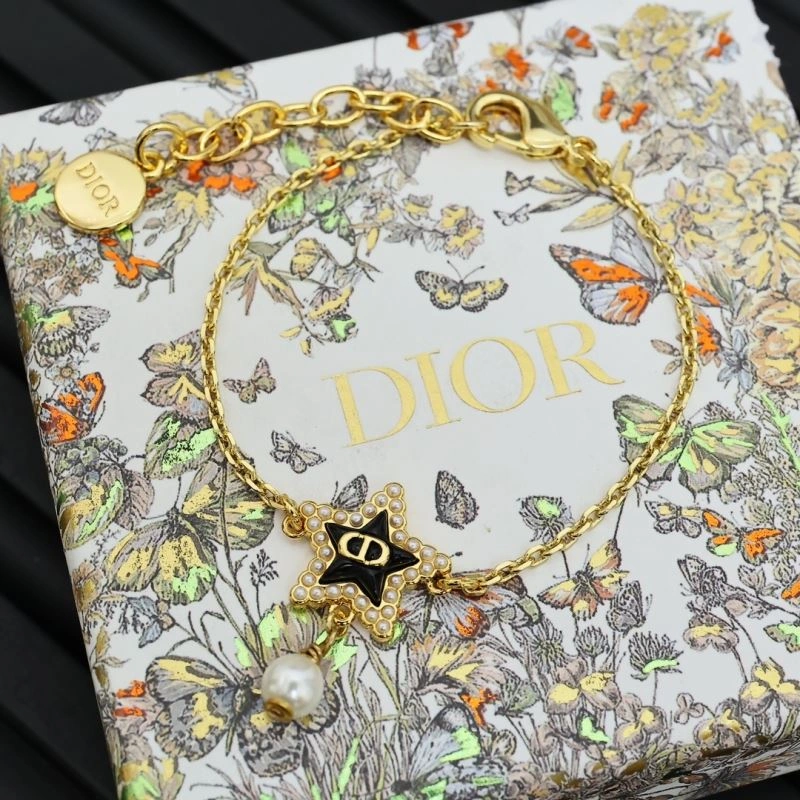 EyeCatching Christian Dior Bracelets 235120