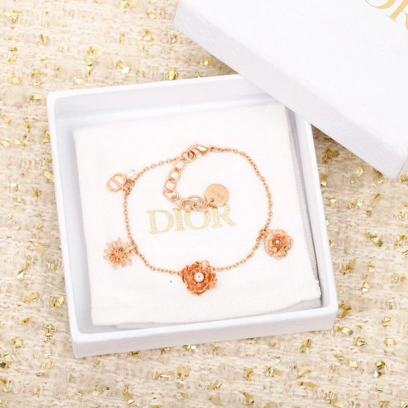 Modern Christian Dior Bracelets 235113