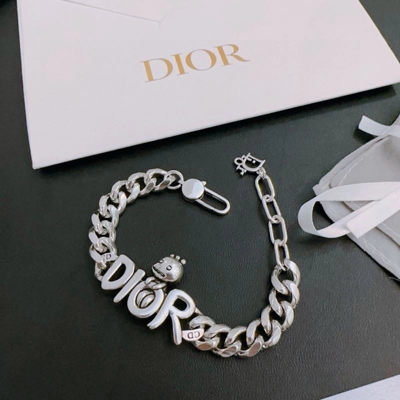 Christian Dior Bracelets AllSeason 235107