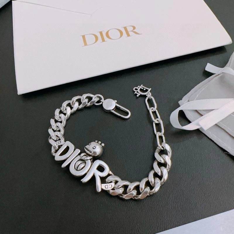 Christian Dior Bracelets AllSeason 235107