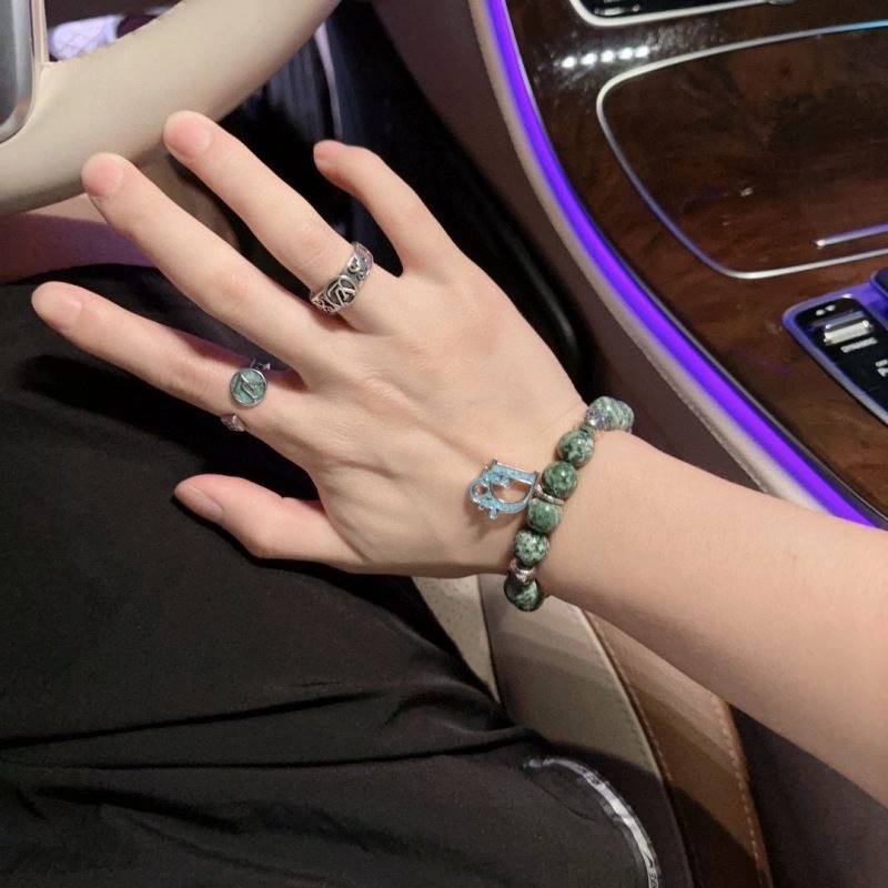 Timeless Christian Dior Bracelets 235103