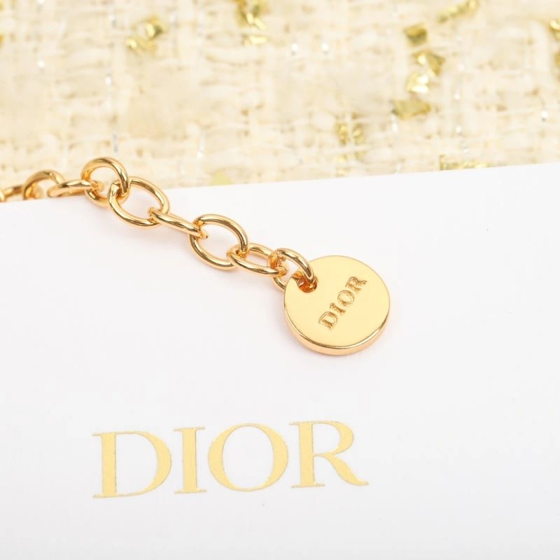 Comfortable Christian Dior Bracelets 234643