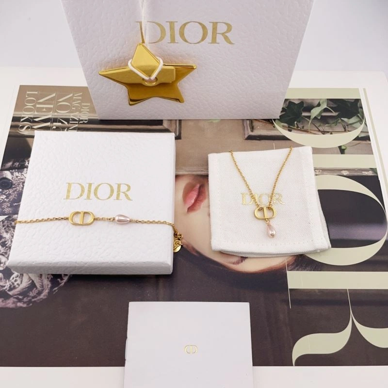 Christian Dior Bracelets Trendy 234687